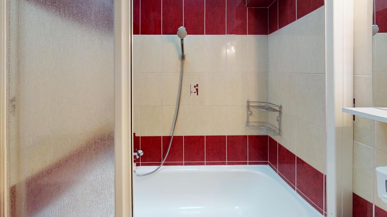 Cristian Apartman ไฮจ์ดุสโซบอสโล ภายนอก รูปภาพ